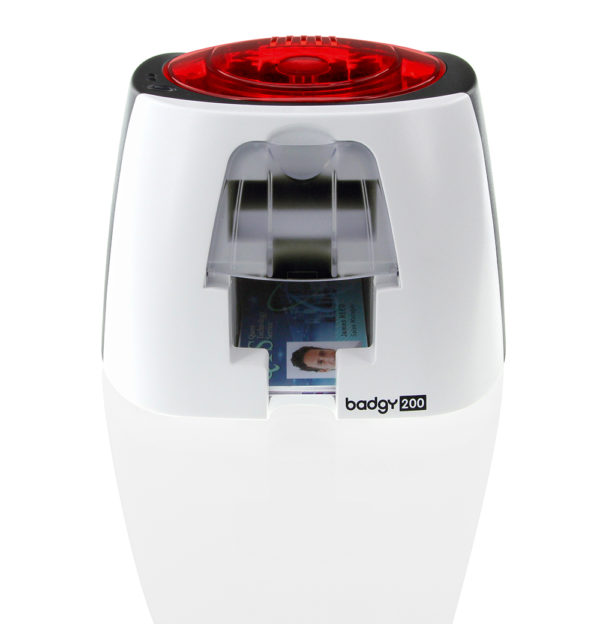 Evolis Badgy 200 card printing solution – printer/ribbon/PVC cards/Badge Studio+ software license - 0shooting_badgy200_web_052014704-BLANC_R_V2_BD